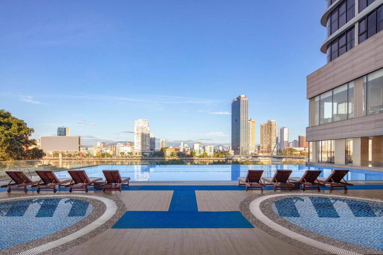 빈펄 콘도텔 리버프런트 다낭 외부 사진 The pool at the hotel