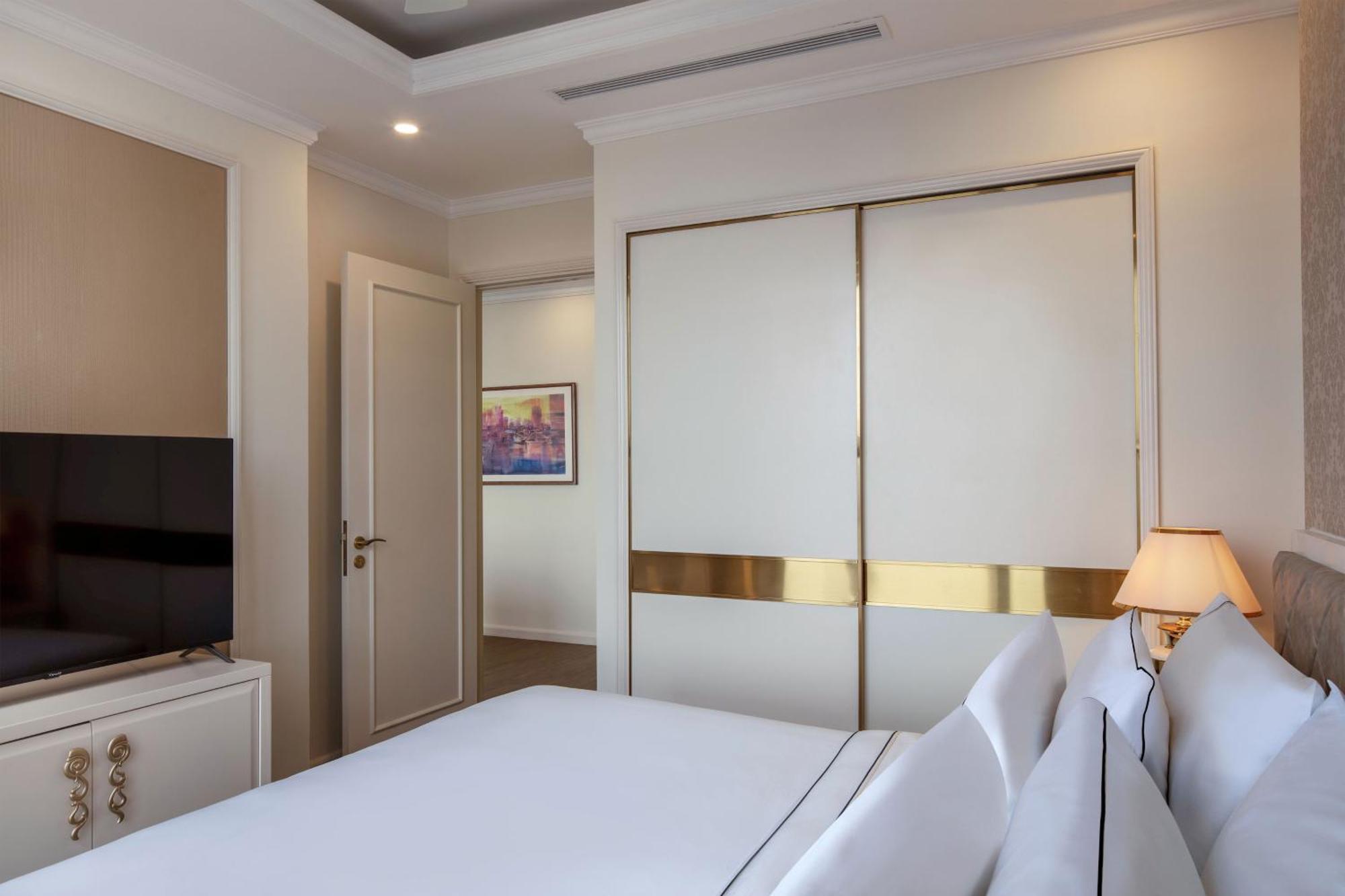 빈펄 콘도텔 리버프런트 다낭 객실 사진 A sliding door
