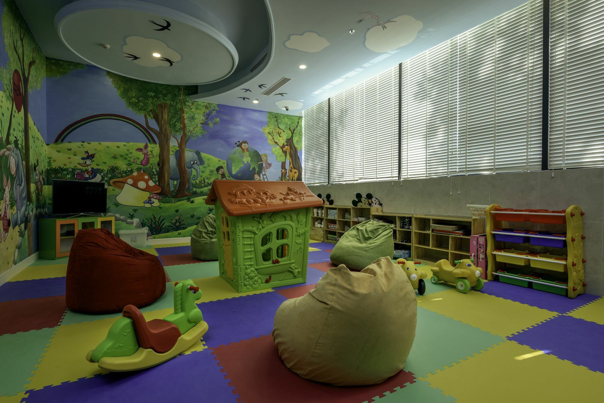 빈펄 콘도텔 리버프런트 다낭 외부 사진 Children's library