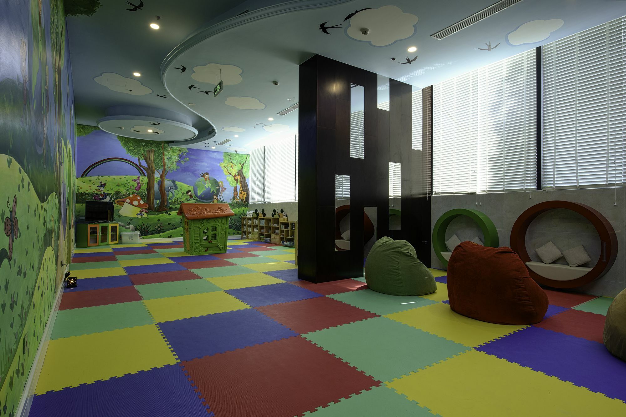 빈펄 콘도텔 리버프런트 다낭 외부 사진 The Children's Library
